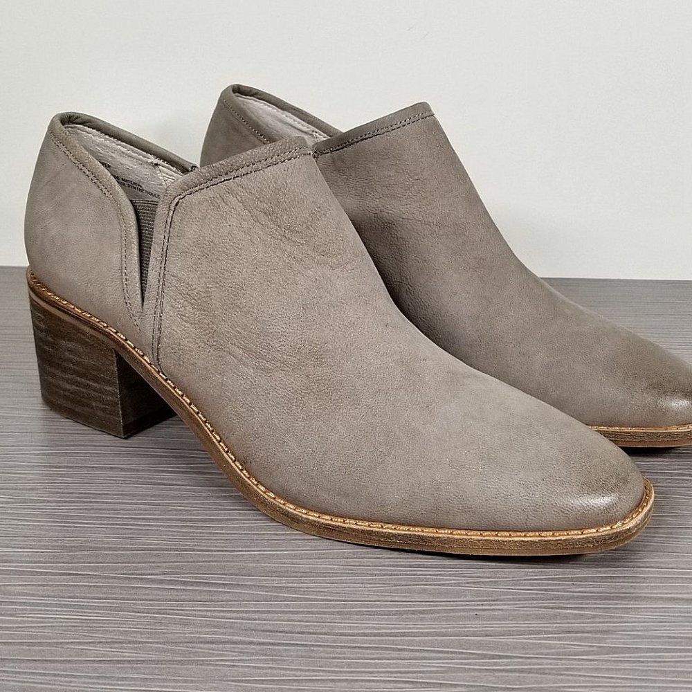 Caslon Faye Block Heel Bootie, Taupe Nubuck, Womens Size 9.5 M